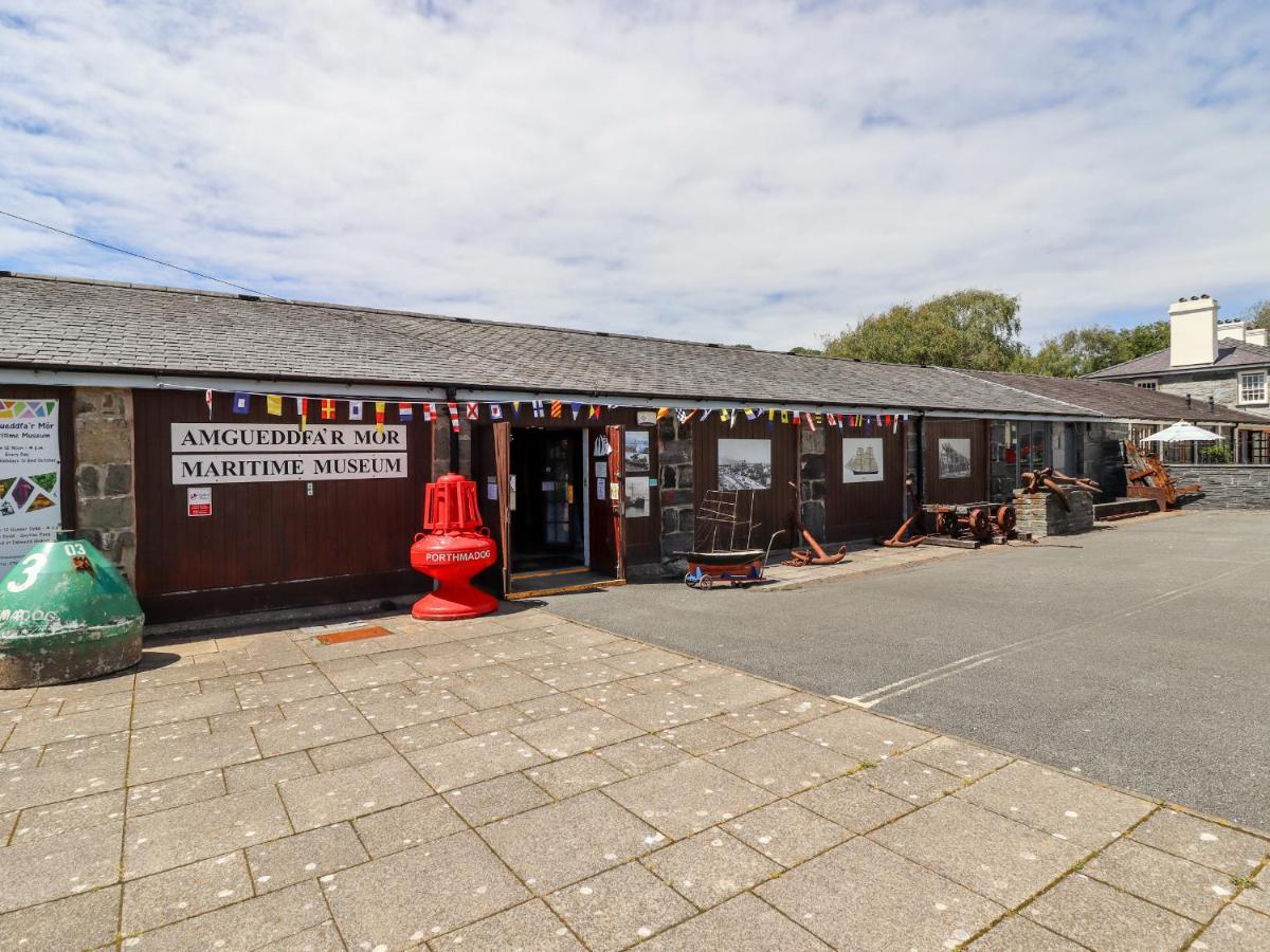 Villa Maritime Mews, 6 The Oakleys Porthmadog Exterior foto